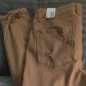 Mid rise torn jeggings